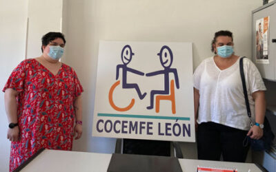 Cocemfe León recibe la visita la concejala de Bienestar Social y Juventud del Ayuntamiento de León